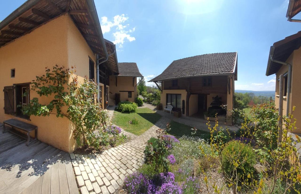 La Parenthese Acomodação com café da manhã Saint-Genix-sur-Guiers Exterior foto
