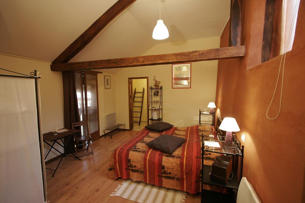 La Parenthese Acomodação com café da manhã Saint-Genix-sur-Guiers Quarto foto