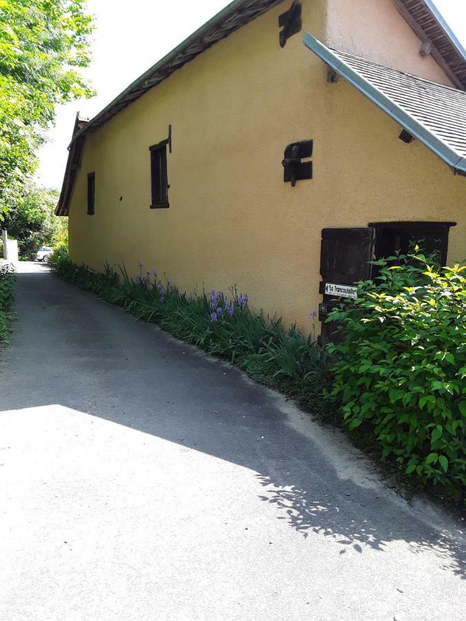 La Parenthese Acomodação com café da manhã Saint-Genix-sur-Guiers Exterior foto